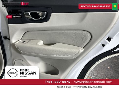 Used 2018 Volvo XC60 T5 Momentum w/ Convenience Package image 36