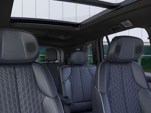 New 2026 Cadillac Vistiq Premium Luxury w/ LPO, Floor Liner Package image 48