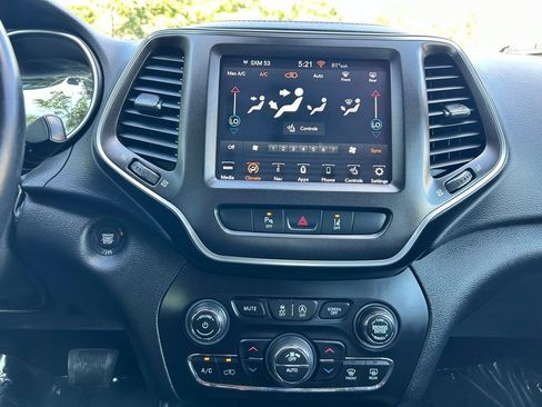 Used 2021 Jeep Cherokee Trailhawk w/ Sun, Sound & Nav Group AWD/4WD image 25