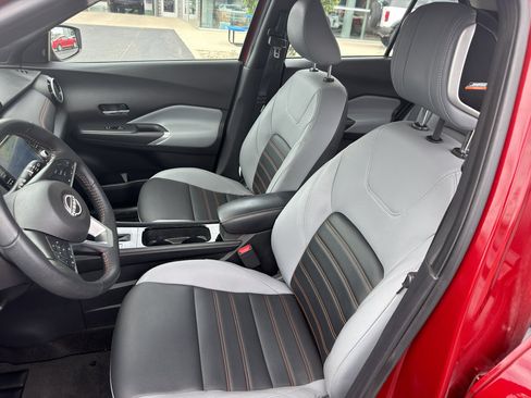 Used 2023 Nissan Kicks SR w/ SR Premium Package FWD image 14