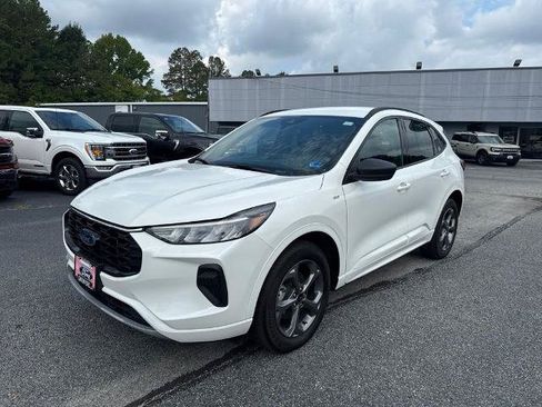 Certified 2024 Ford Escape ST-Line w/ Tech Pack #1 AWD/4WD image 1