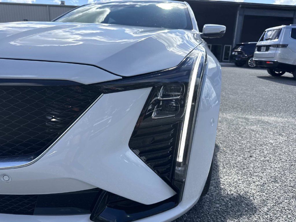 New 2026 Cadillac CT5 Sport w/ Technology Package RWD image 9