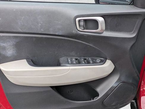 Certified 2023 Hyundai Venue SEL image 14