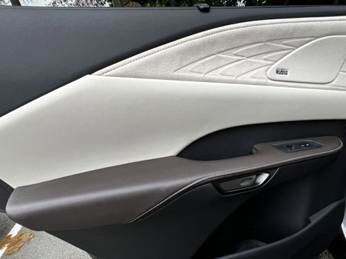 Used 2023 Lexus RX 350 FWD w/ Accessory Package (Z1) image 27