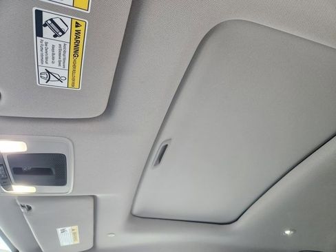 Used 2025 Honda HR-V EX-L image 25