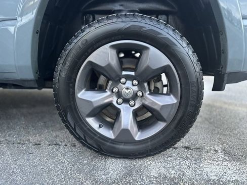 Used 2021 RAM 1500 Big Horn w/ Built-to-serve Edition image 27