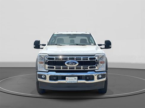 New 2024 Ford F450 XL w/ XL Chrome Package image 3