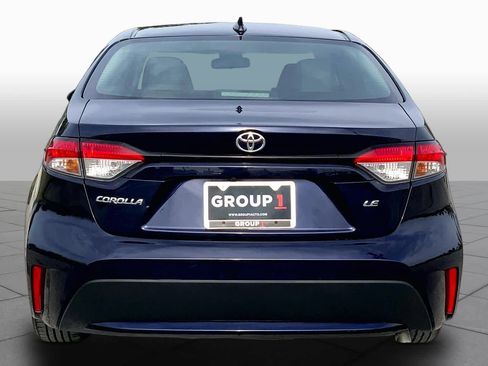 Used 2022 Toyota Corolla LE w/ LE Convenience Package FWD image 5