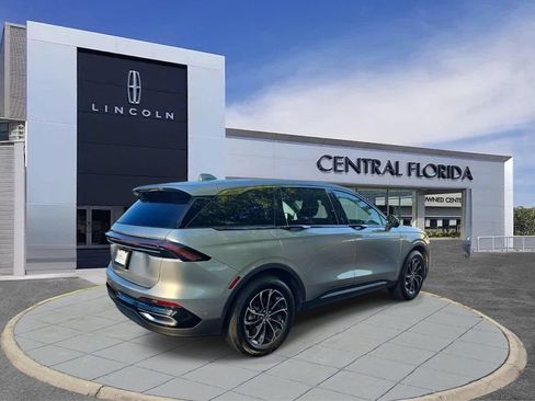 Certified 2024 Lincoln Nautilus Premier w/ Equipment Group 102A AWD/4WD image 2
