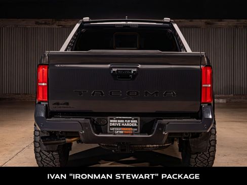 Used 2024 Toyota Tacoma TRD Off-Road w/ TRD Off Road Upgrade Package AWD/4WD image 7