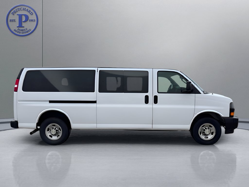 Used 2023 Chevrolet Express 3500 LS RWD image 8