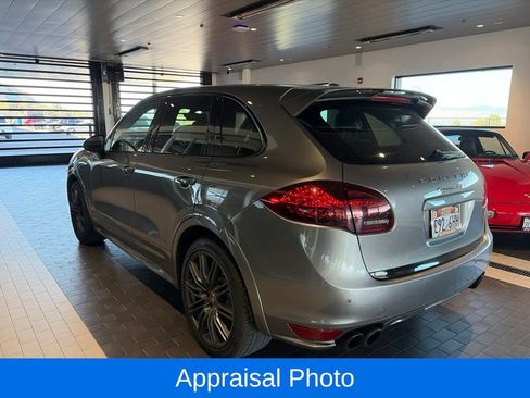 Used 2014 Porsche Cayenne GTS AWD/4WD image 8