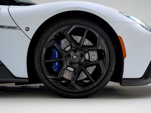 Used 2022 Maserati MC20 Coupe RWD image 12