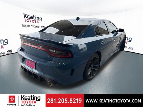 Used 2022 Dodge Charger R/T w/ Performance Handling Group image 3