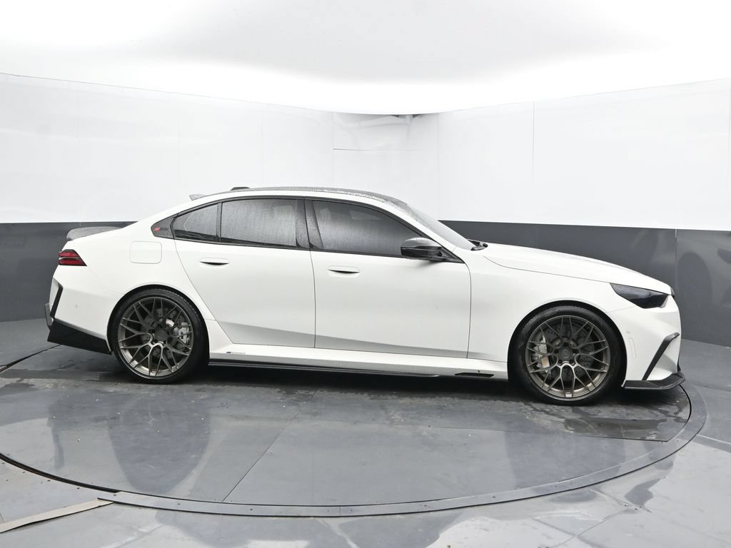 Used 2025 BMW M5 w/ Carbon Package AWD/4WD image 4