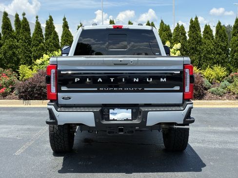 Used 2026 Ford F250 Platinum AWD/4WD image 8