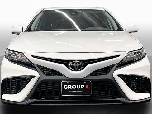 Used 2023 Toyota Camry SE w/ Protection Package (Q2) (TMS) FWD image 3