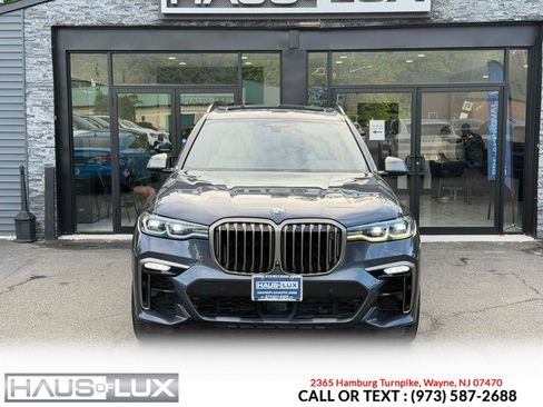 Used 2020 BMW X7 M50i w/ Dynamic Handling Package AWD/4WD image 7