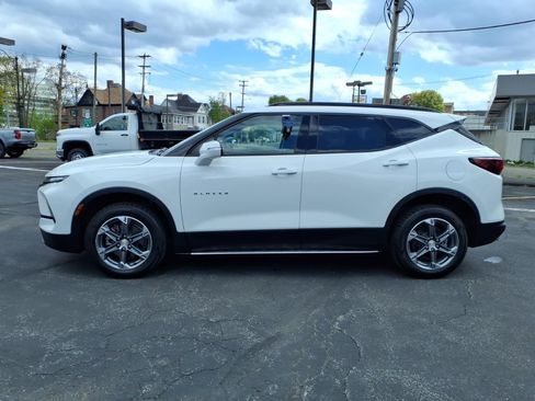 Used 2023 Chevrolet Blazer LT AWD/4WD image 6