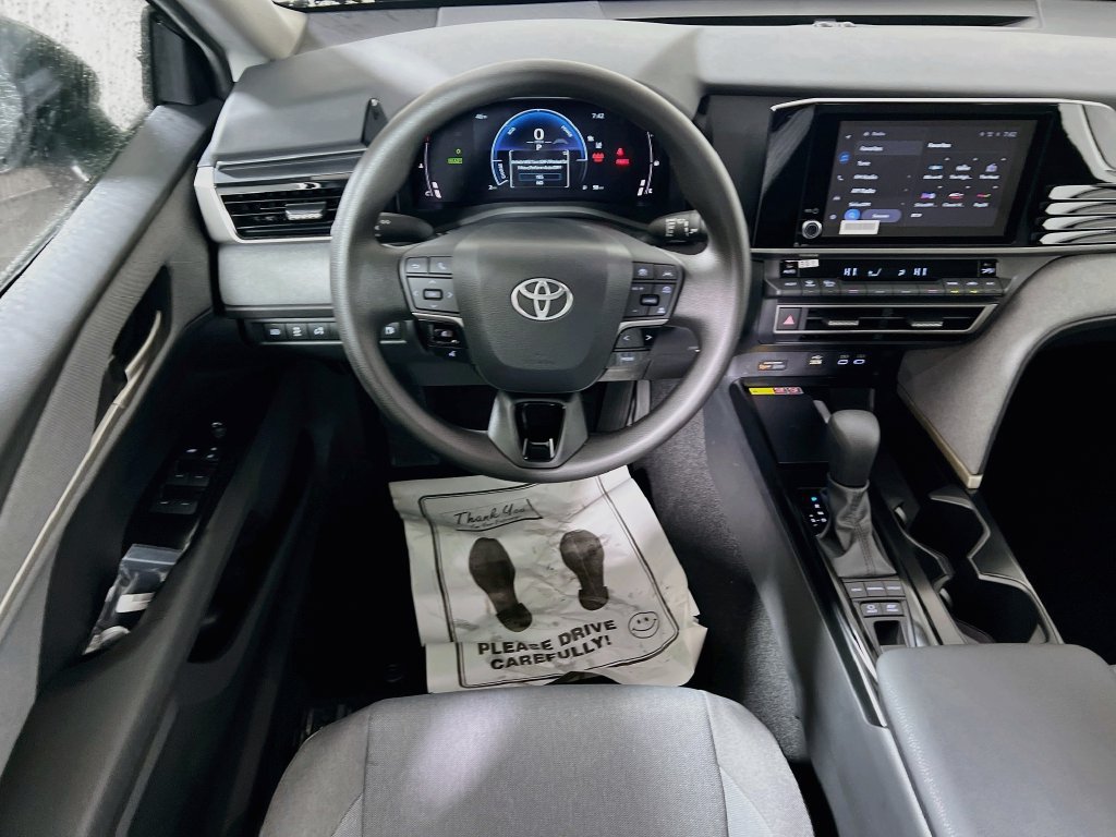 Used 2025 Toyota Camry LE w/ Convenience Package AWD/4WD image 17