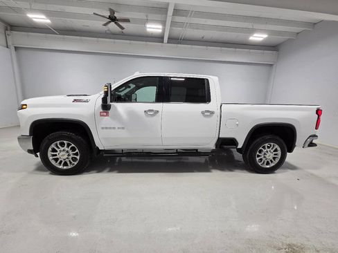 Used 2024 Chevrolet Silverado 2500 LTZ w/ LTZ Plus Package image 4