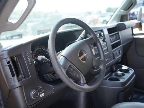 Used 2021 GMC Savana 3500 Extended w/ Power Convenience Package RWD image 25