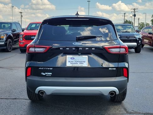 Certified 2023 Ford Escape Active AWD/4WD image 5