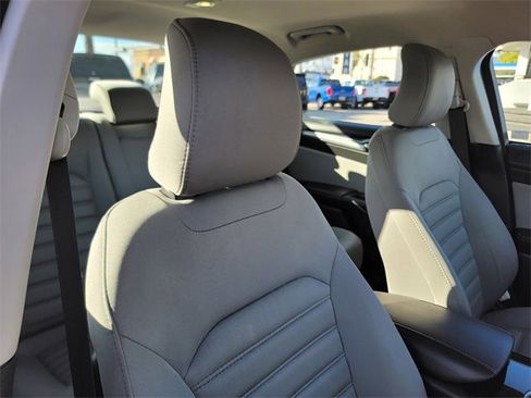 Used 2015 Ford Fusion S image 14