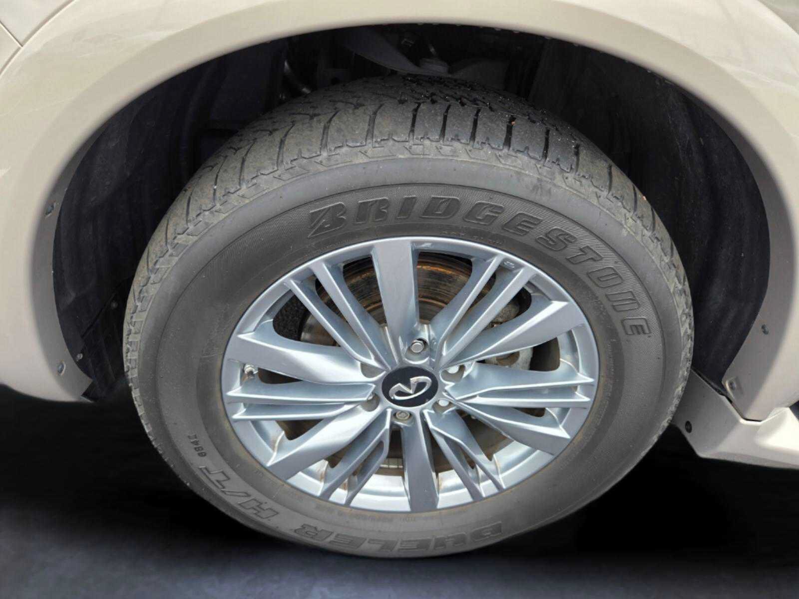 Used 2023 INFINITI QX80 Luxe w/ Cargo Package RWD image 9
