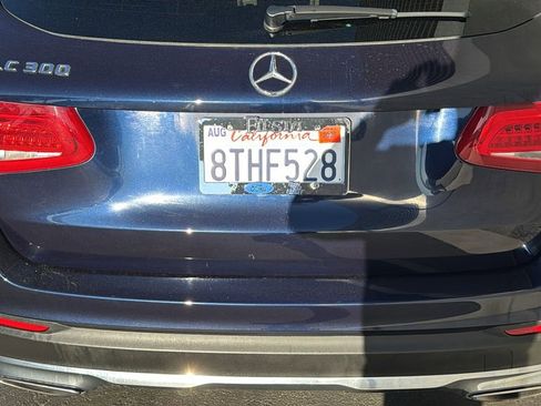 Used 2017 Mercedes-Benz GLC 300 image 7