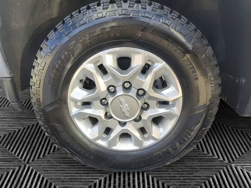 Used 2020 Chevrolet Silverado 2500 LT image 14