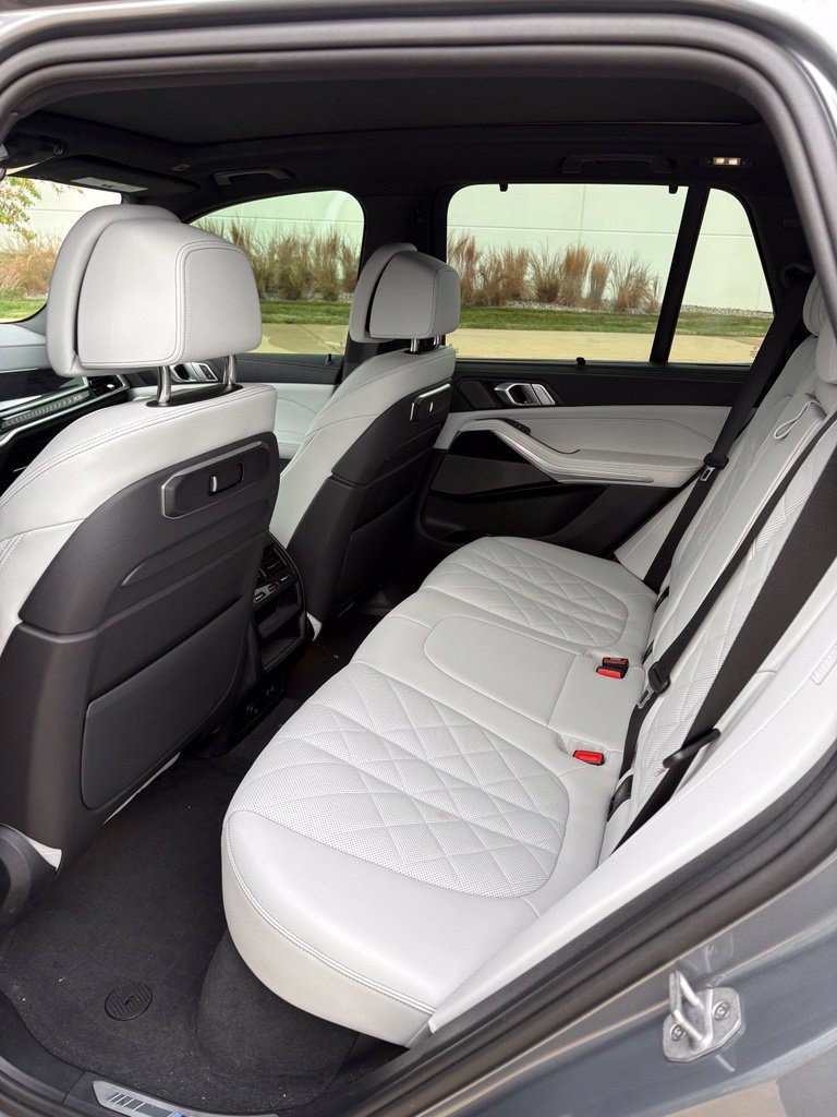 Used 2024 BMW X5 xDrive40i w/ Executive Package AWD/4WD image 13