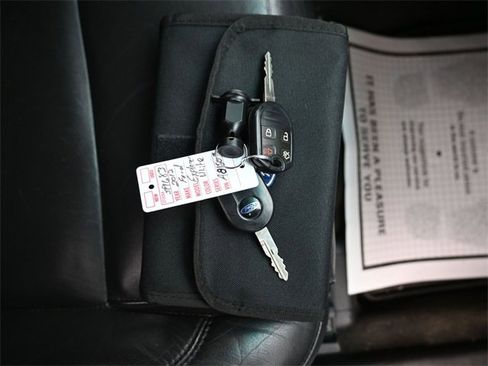 Used 2012 Ford Explorer XLT image 12