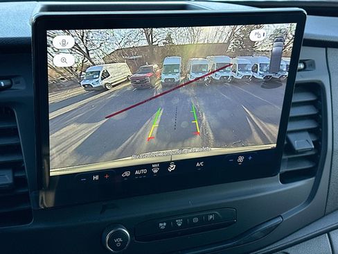 New 2026 Ford Transit 250 148 Medium Roof RWD image 24