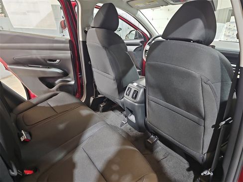 New 2026 Hyundai Tucson Blue SE image 11