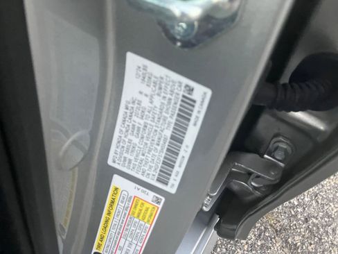 Used 2025 Honda Civic Sport image 25