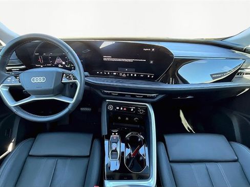 Used 2025 Audi Q5 Premium Plus w/ Premium Plus image 15