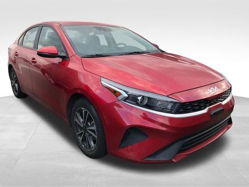 Used 2023 Kia Forte LXS w/ LXS Technology Package image 8