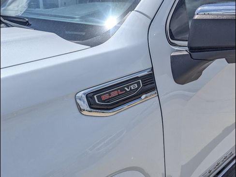 New 2026 GMC Sierra 1500 SLT AWD/4WD image 11