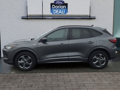Used 2024 Ford Escape ST-Line w/ Tech Pack #1 AWD/4WD image 6