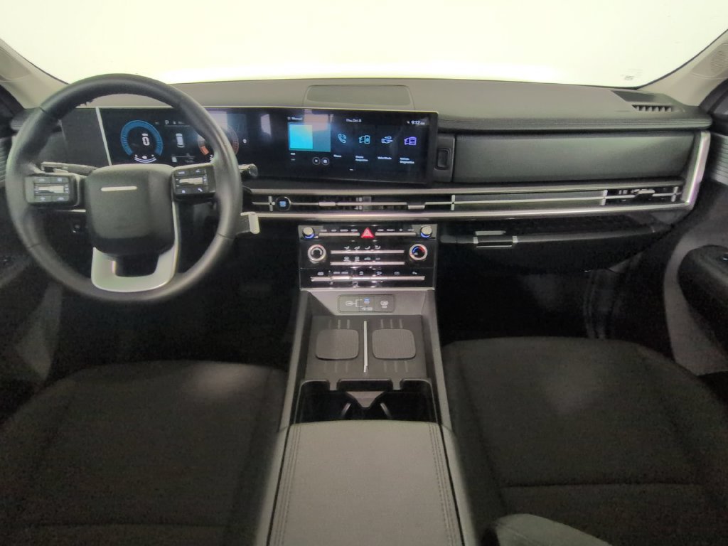 Used 2025 Hyundai Santa Fe SE FWD image 21