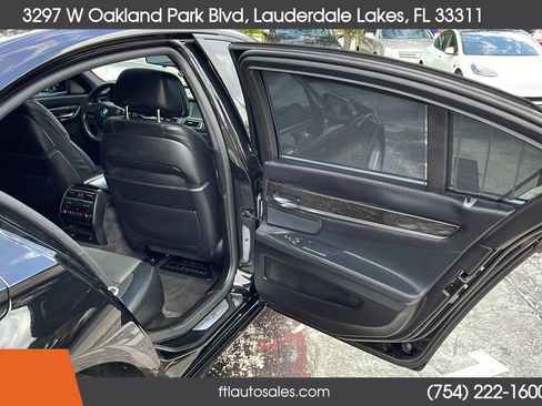 Used 2014 BMW 750i image 37