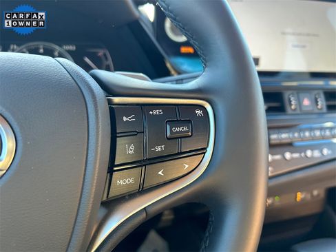 Used 2025 Lexus ES 350 w/ Premium Package image 20