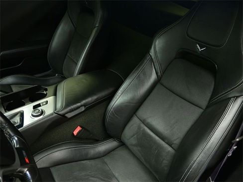 Used 2015 Chevrolet Corvette Z06 w/ 2LZ Preferred Equipment Group image 10