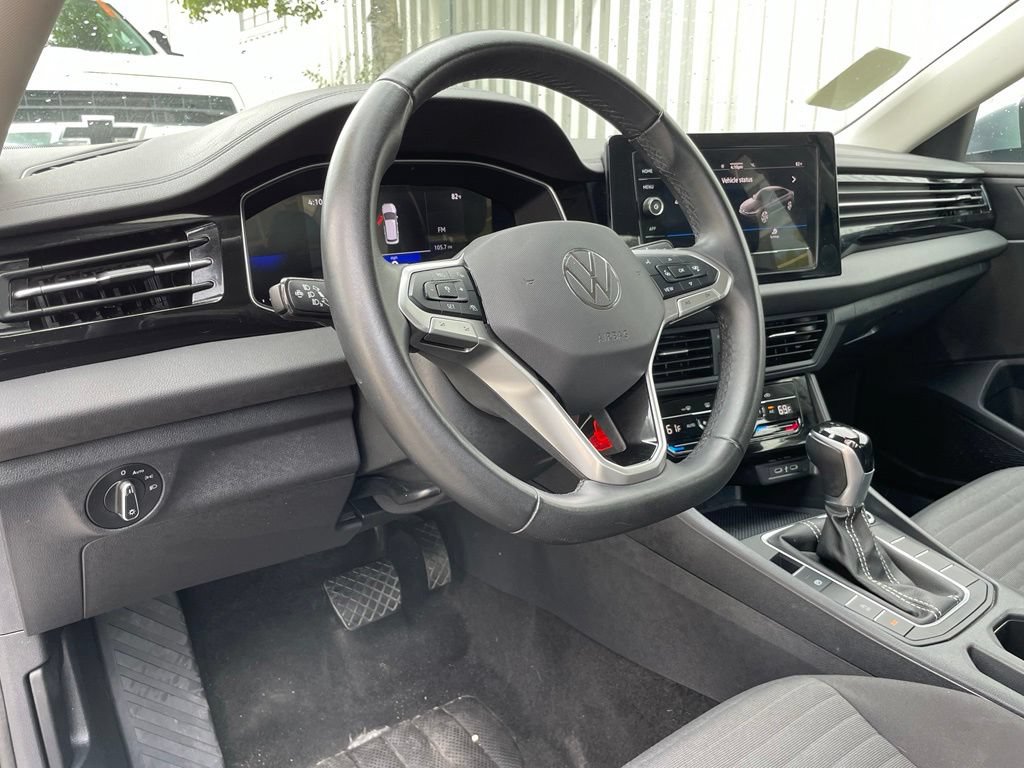 Used 2025 Volkswagen Jetta S FWD image 9