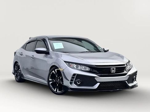 Used 2018 Honda Civic Sport image 16