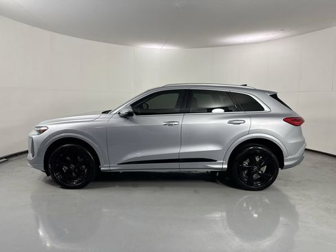 Used 2025 Audi Q5 Premium Plus w/ Premium Plus AWD/4WD image 30