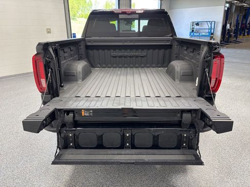 Used 2023 GMC Sierra 1500 Denali w/ Technology Package AWD/4WD image 59