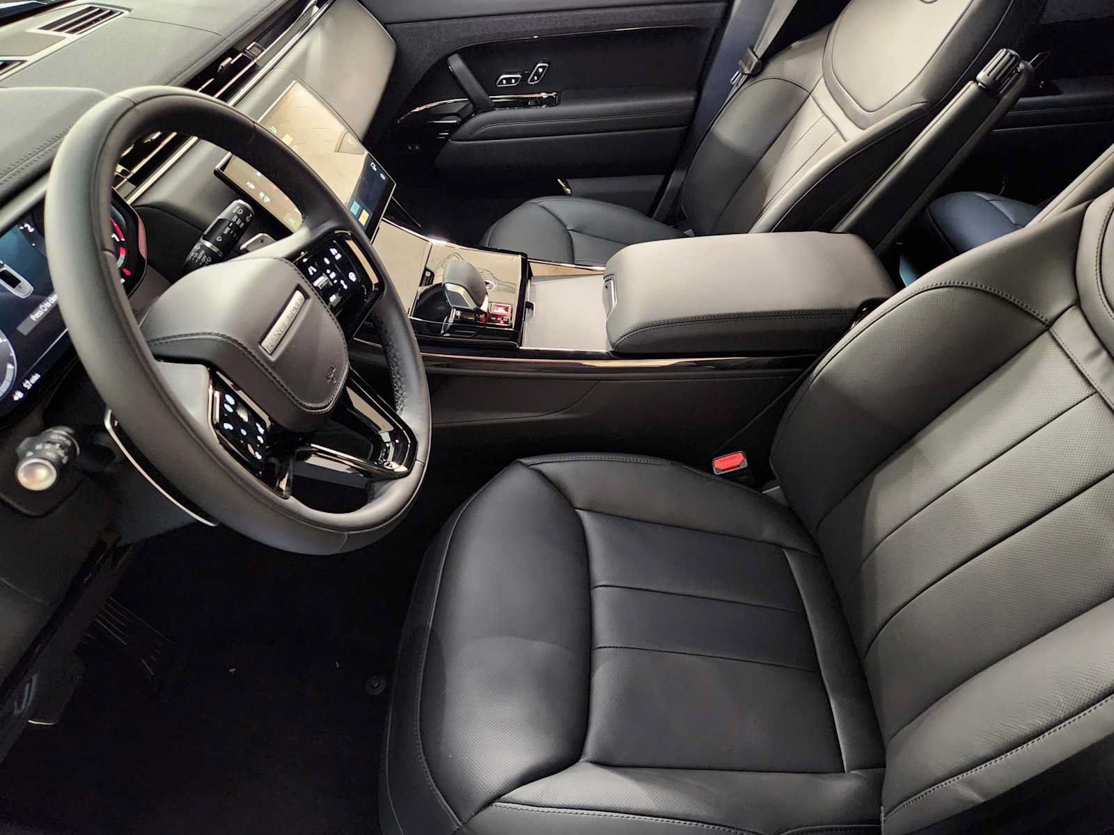 New 2026 Land Rover Range Rover Sport Dynamic SE AWD/4WD image 14