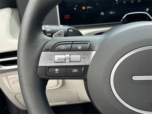 New 2026 Hyundai Tucson Limited image 18